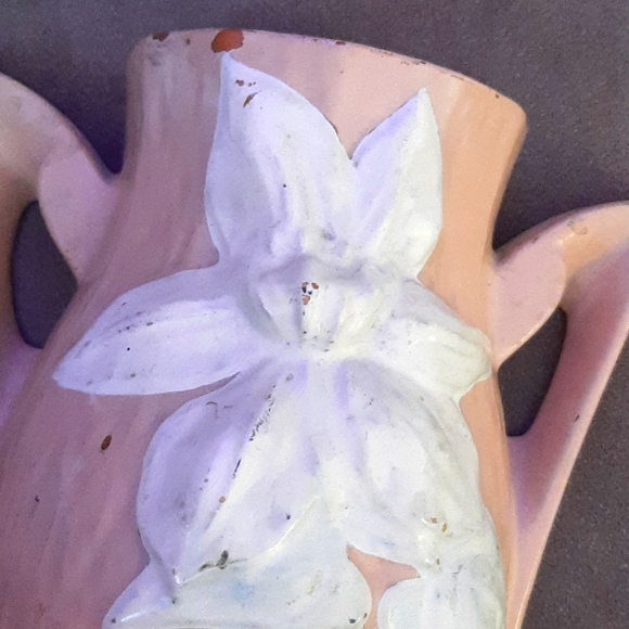 Antique Roseville CLEMATIS wall pocket, 1940s - Picture 2 of 3